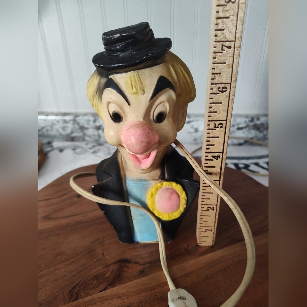 Vintage Plastic Lighted Clown Head Bust Night Light Tested Works - Picture 7 of 8